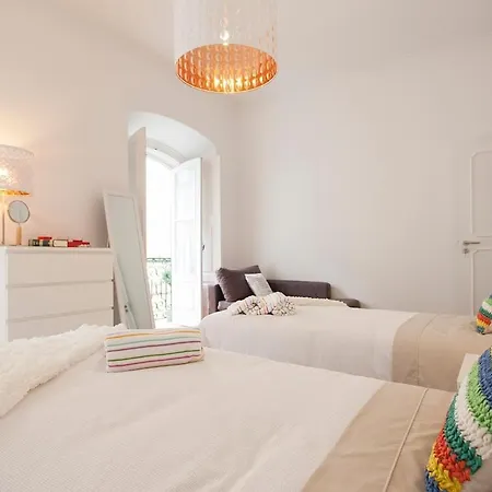 Ginjinha House - 4 - Bairro Alto - With Ac By Lisbeyond Гостьовий будинок 3*